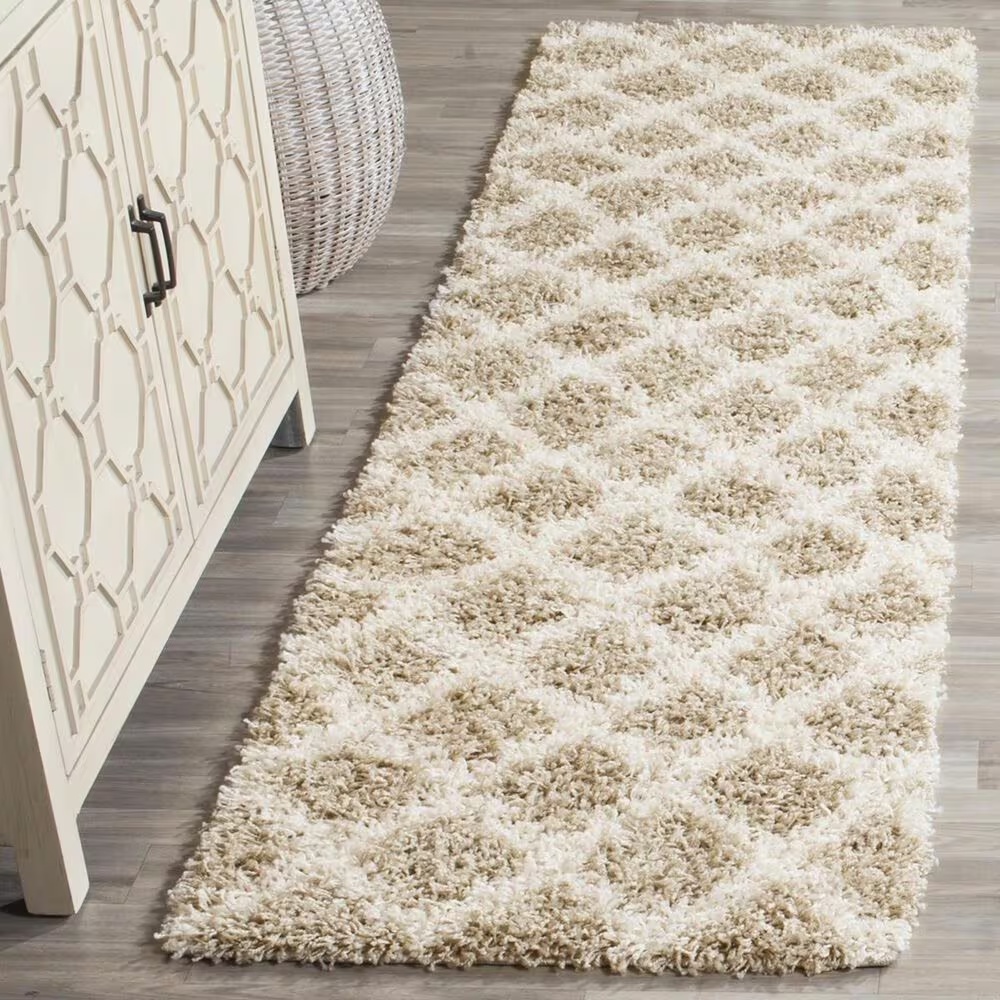 Safavieh Dallas Shag SGD258D-28 2'3" x 8' Beige/Ivory Runner