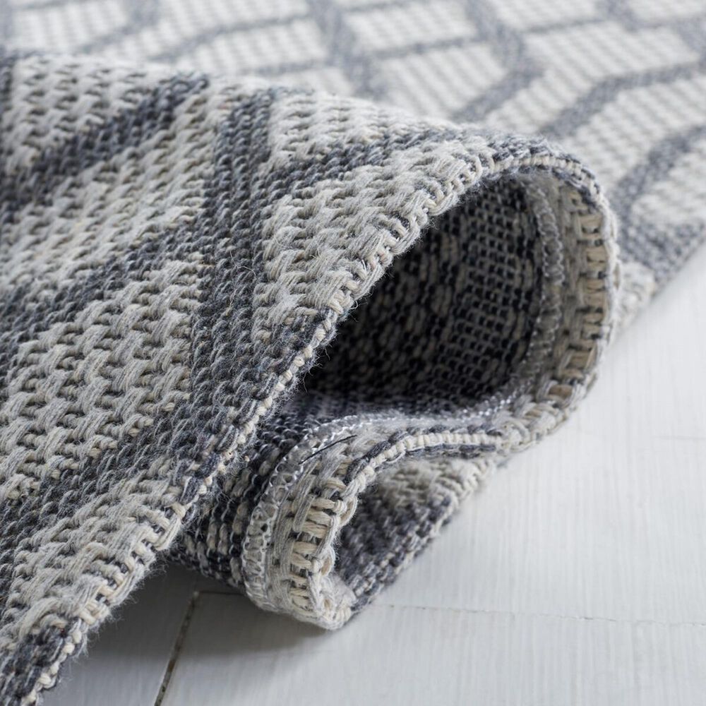 112177-safavieh-martha-stewart-cotton-6-7-x-9-silver-and-grey-area-rug-1.jpg