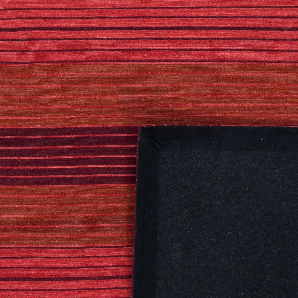 112373-safavieh-marbella-4-x-6-red-area-rug-1.jpg