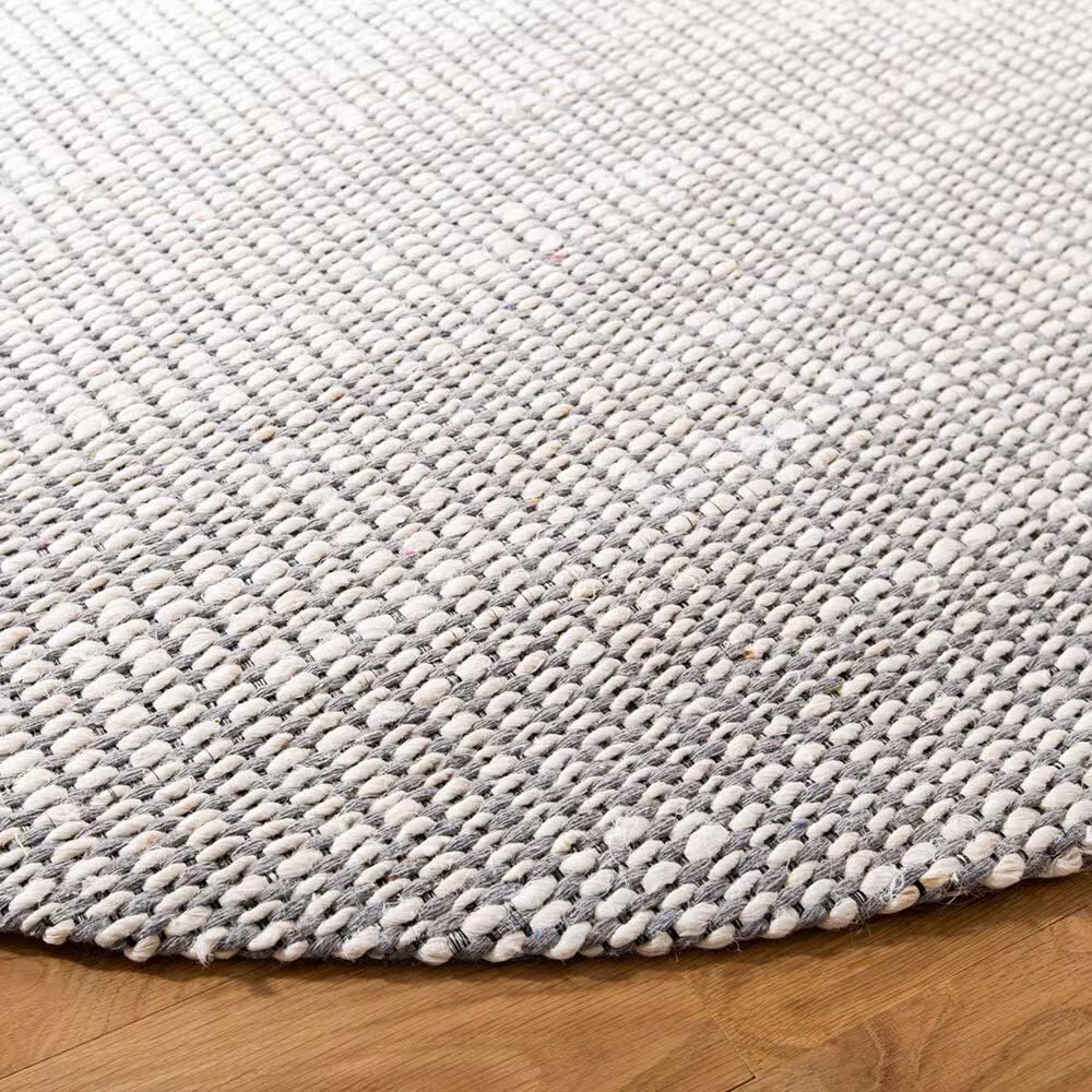 112405-safavieh-marbella-4-round-ivory-area-rug-1.jpg