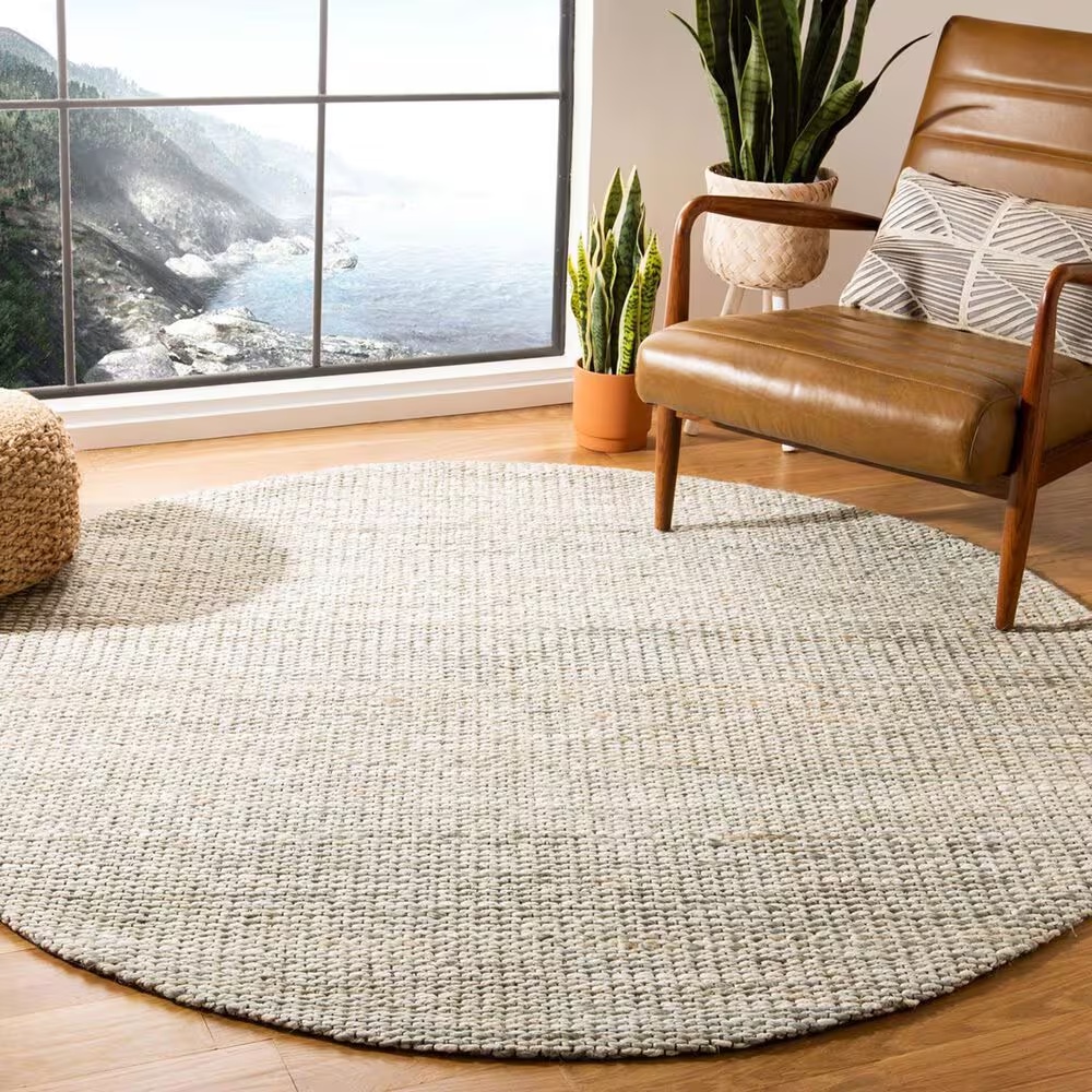 112505-safavieh-marbella-4-round-light-grey-area-rug-1.jpg