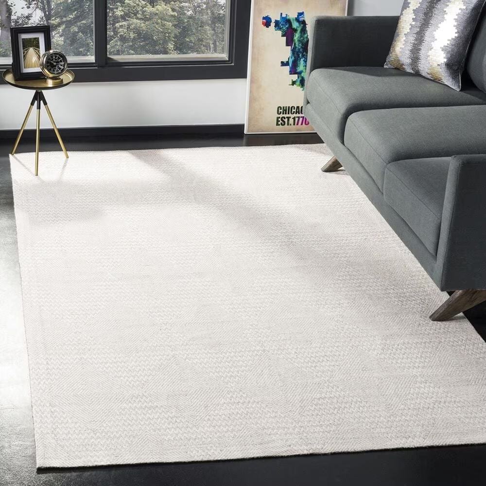 112556-safavieh-marbella-4-x-6-ivory-and-silver-area-rug-1.jpg