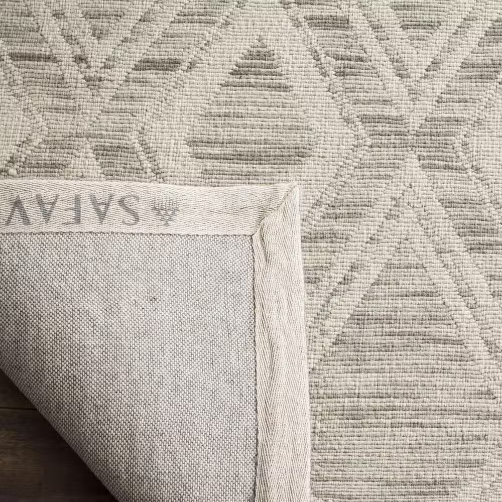 112626-safavieh-marbella-geometric-5-x-8-light-brown-and-ivory-area-rug-1.jpg