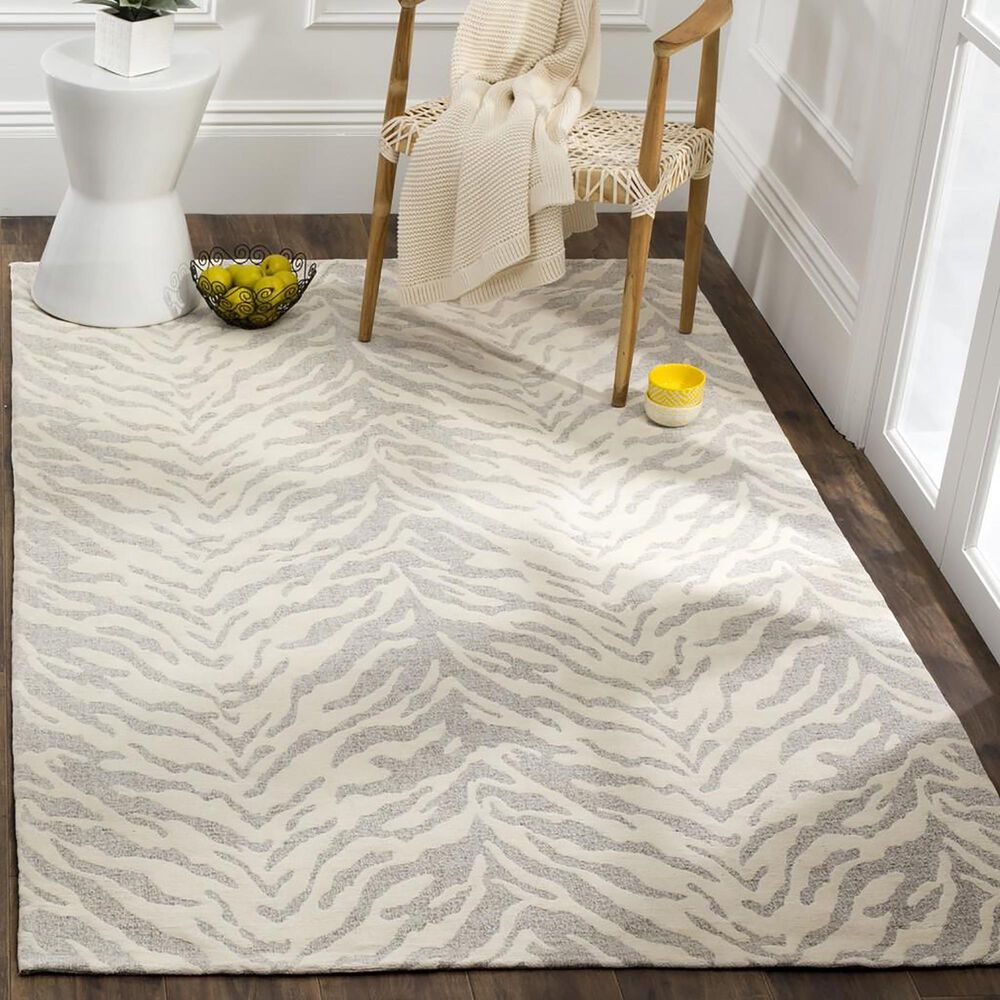 112817-safavieh-marbella-mrb632a-3-x-5-light-grey-and-ivory-area-rug-1.jpg