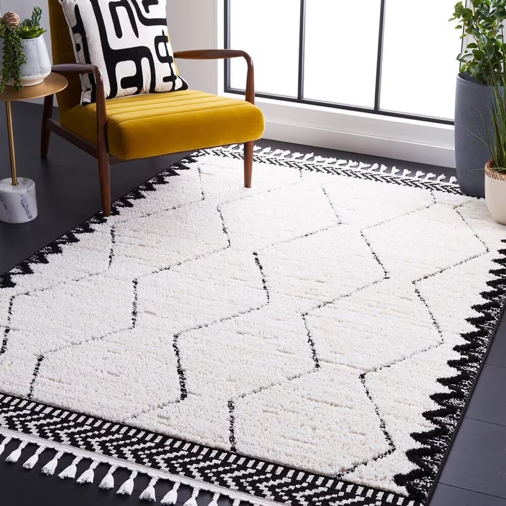 114038-safavieh-marrakesh-mrk536a-4-x-6-ivory-and-anthracite-area-rug-1.jpg