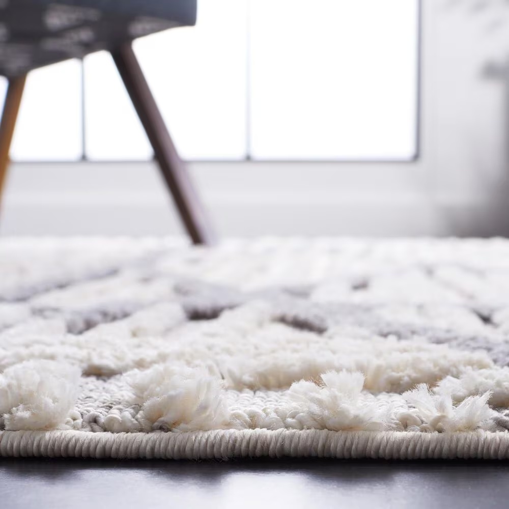 114044-safavieh-marrakesh-mrk540f-4-x-6-beige-and-grey-area-rug-1.jpg