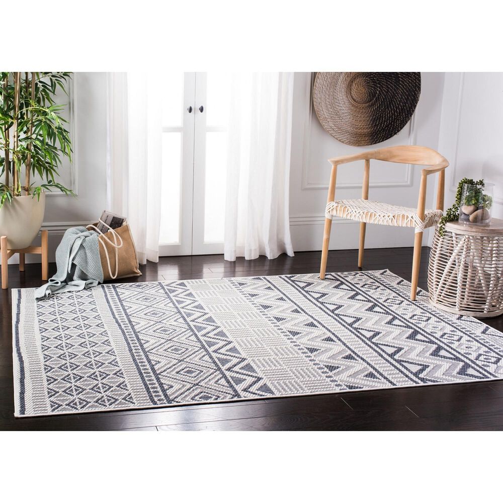 118204-safavieh-bermuda-4-x-6-cream-and-navy-indoor-outdoor-area-performance-rug-1.jpg