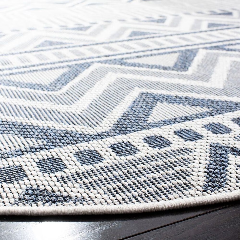 118206-safavieh-bermuda-5-round-cream-and-navy-indoor-outdoor-area-performance-rug-1.jpg