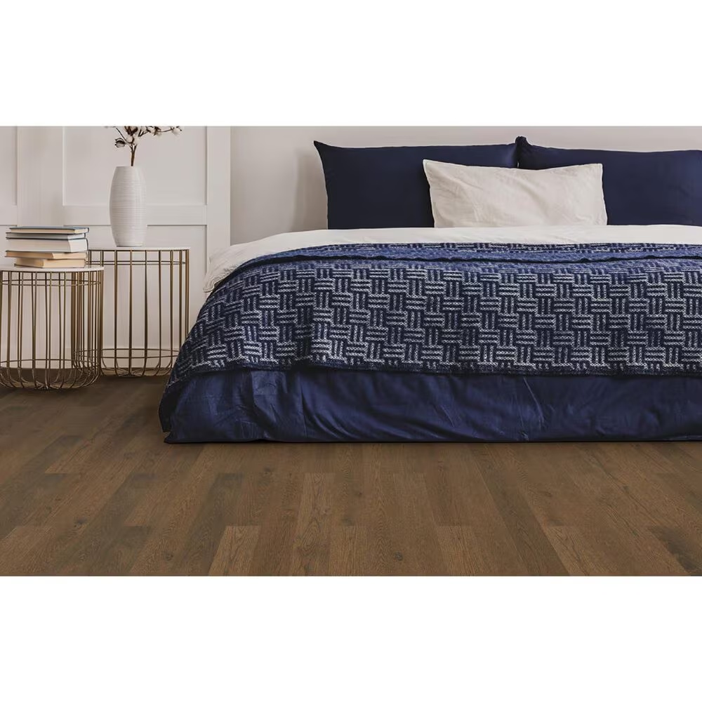 145364-mohawk-urban-square-rigby-oak-hardwood-1.jpg