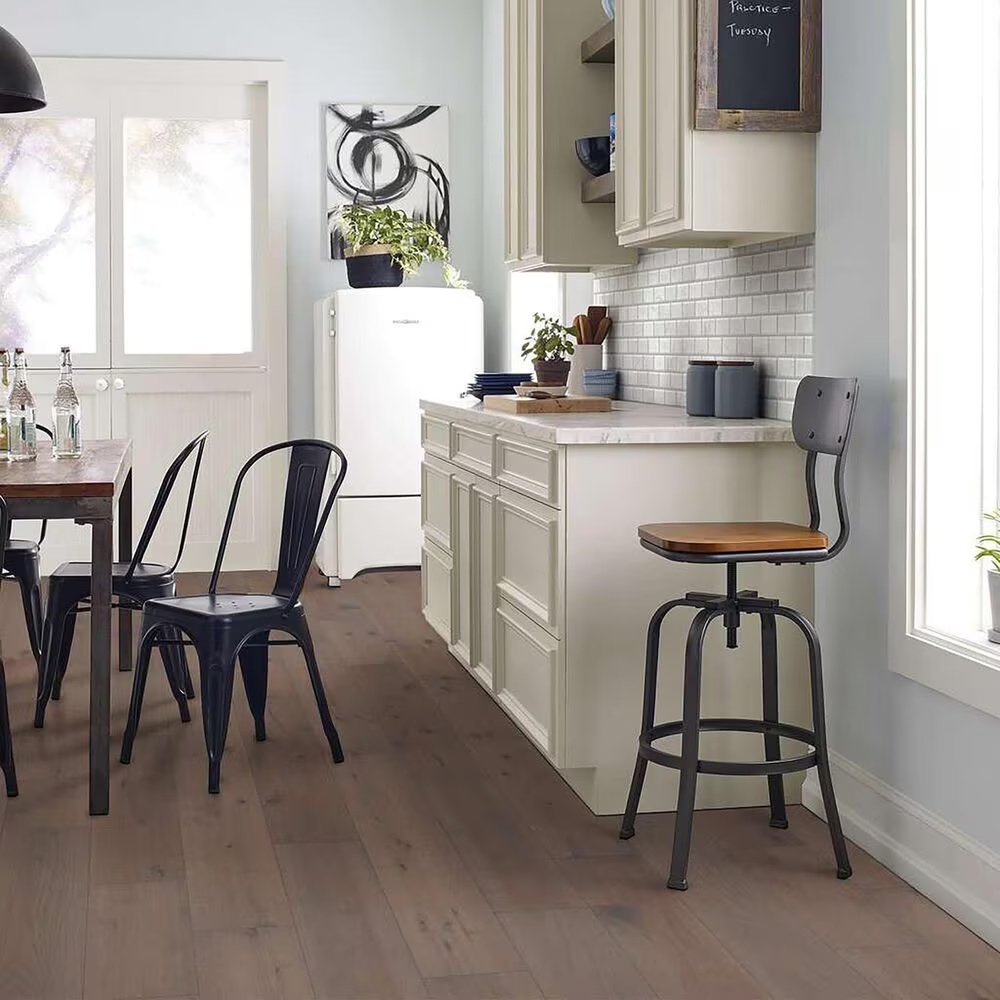 149761-shaw-landmark-sliced-hickory-mojave-hardwood-1.jpg