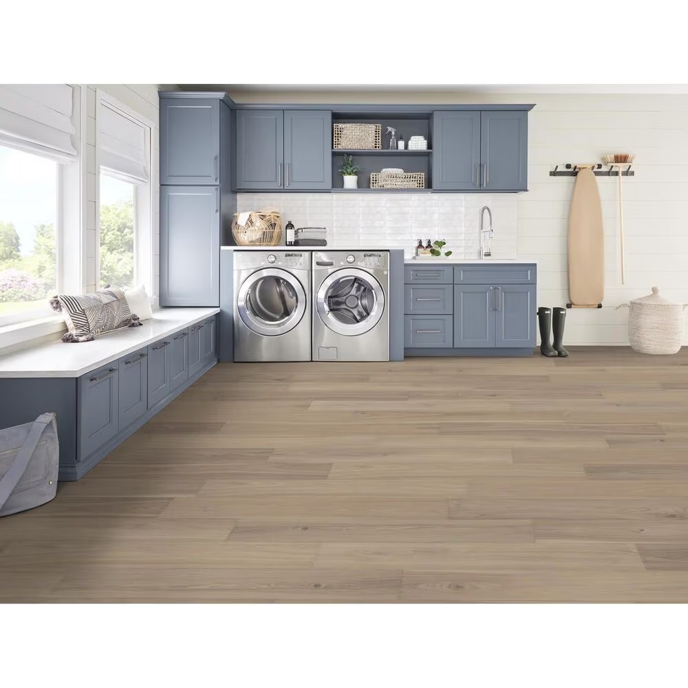 150006-mannington-restoration-revival-willow-8-x-51-laminate-1.jpg