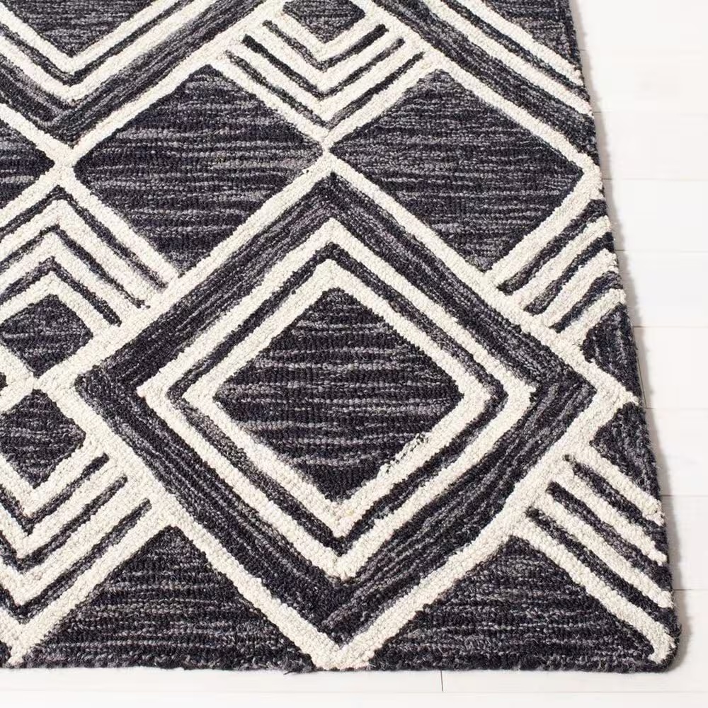 150115-safavieh-micro-loop-mlp154h-4-x-6-charcoal-and-ivory-area-rug-1.jpg