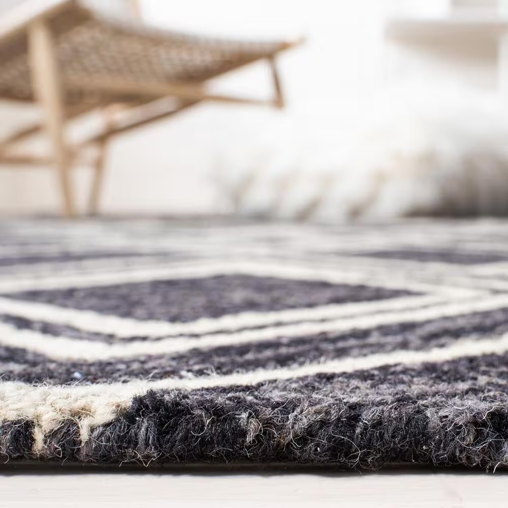 150118-safavieh-micro-loop-mlp154h-5-x-8-charcoal-and-ivory-area-rug-1.jpg