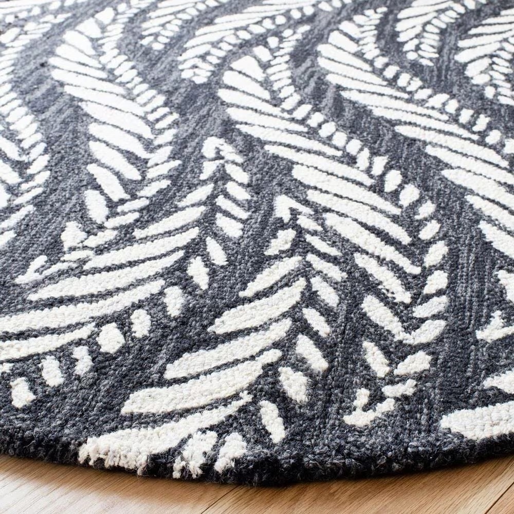 150276-safavieh-micro-loop-mlp170h-5-round-charcoal-and-ivory-area-rug-1.jpg