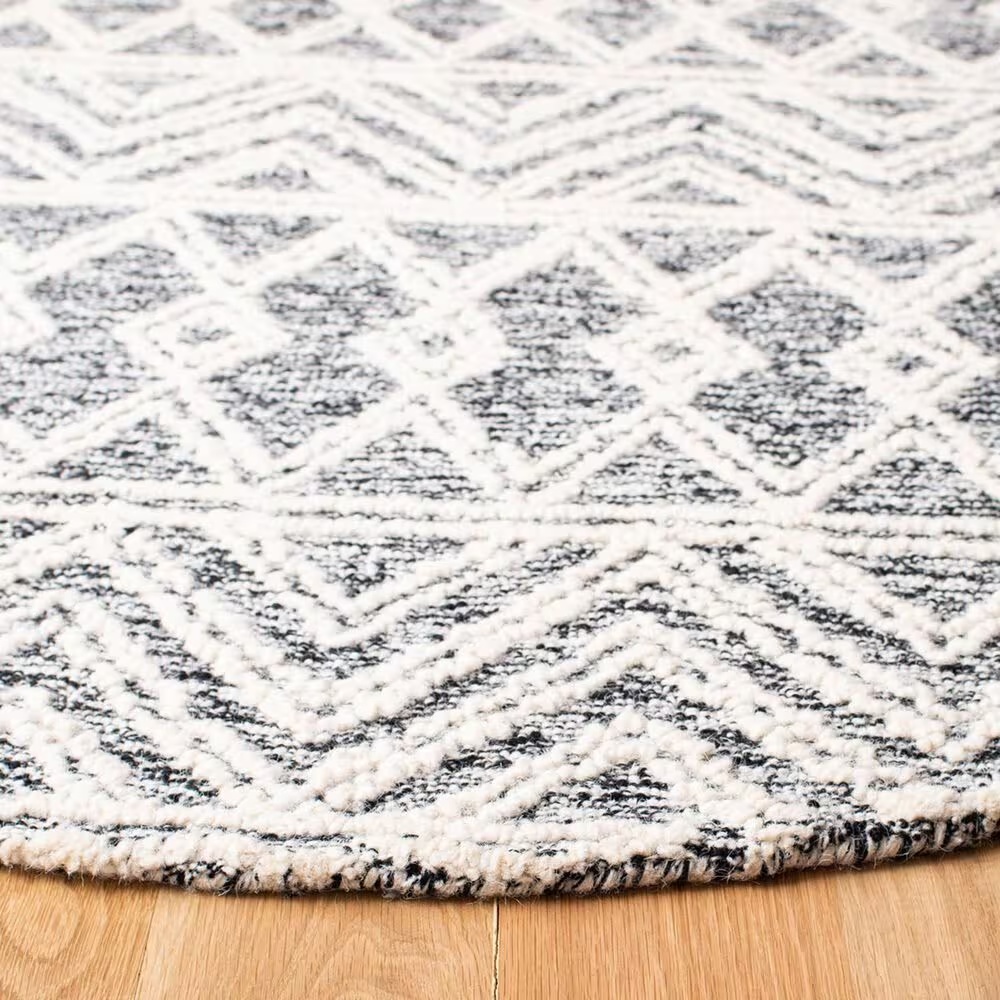 150416-safavieh-micro-loop-mlp203a-5-round-ivory-and-black-area-rug-1.jpg