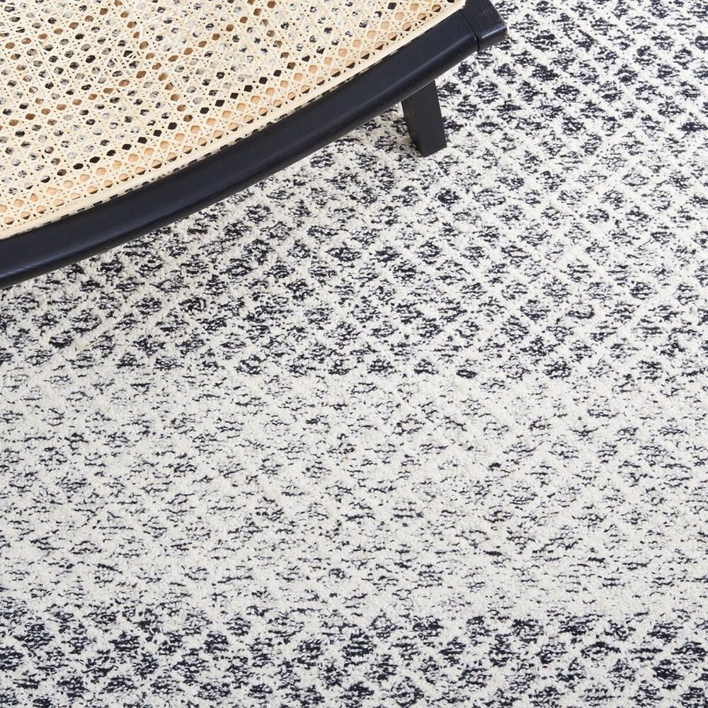 150717-safavieh-micro-loop-4-x-6-black-and-ivory-area-rug-1.jpg