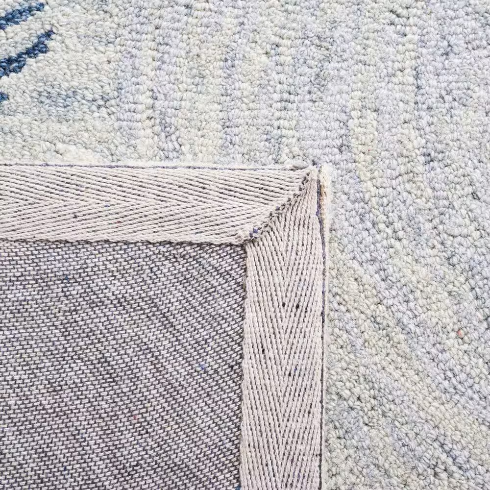 150783-safavieh-micro-loop-mlp382f-5-x-8-gray-and-ivory-area-rug-1.jpg