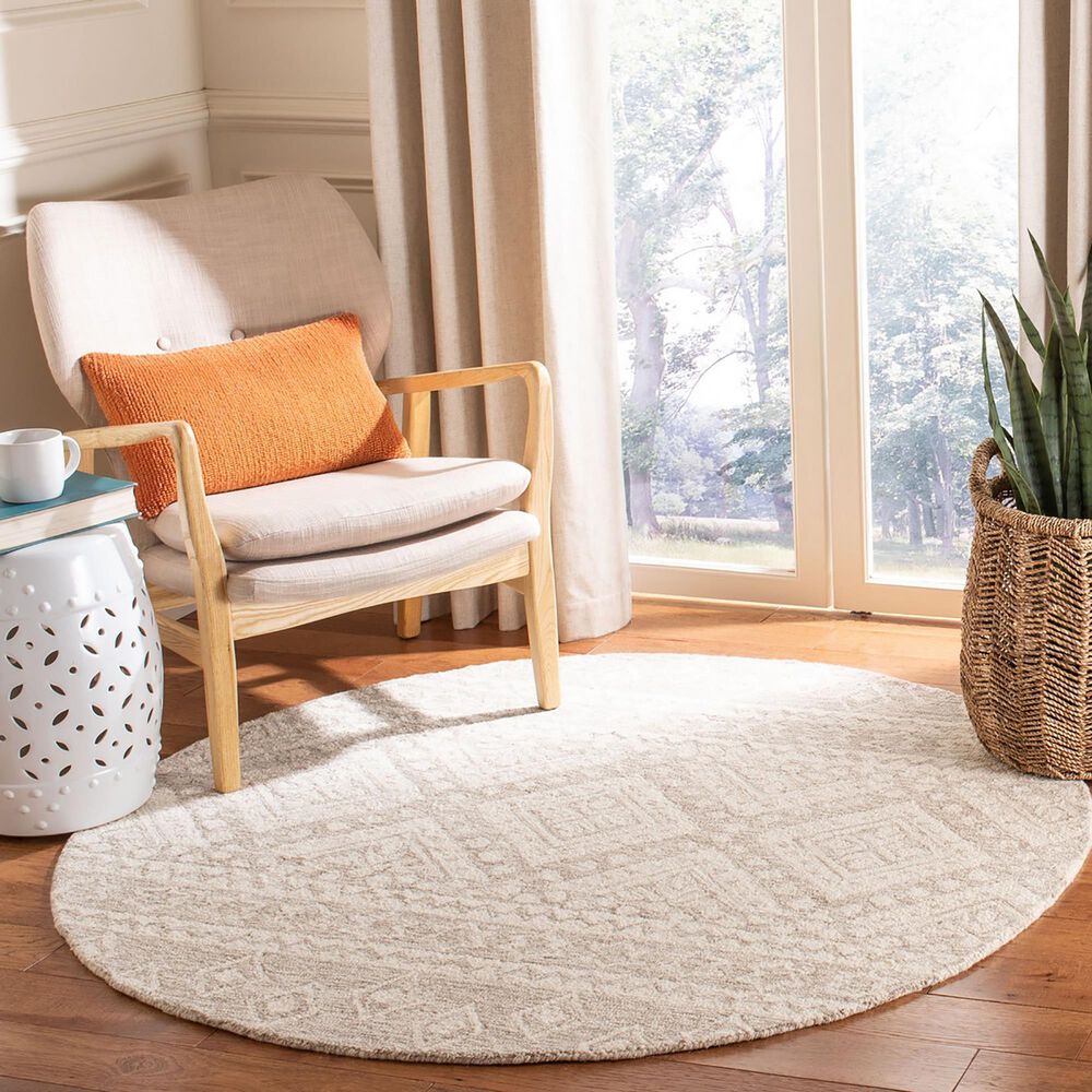 150869-safavieh-micro-loop-southwestern-5-round-beige-and-ivory-area-rug-1.jpg