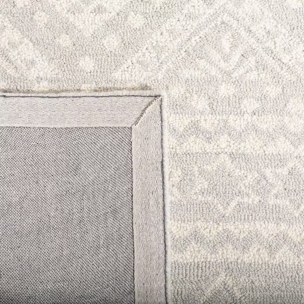 150948-safavieh-micro-loop-southwestern-8-x-10-gray-and-ivory-area-rug-1.jpg