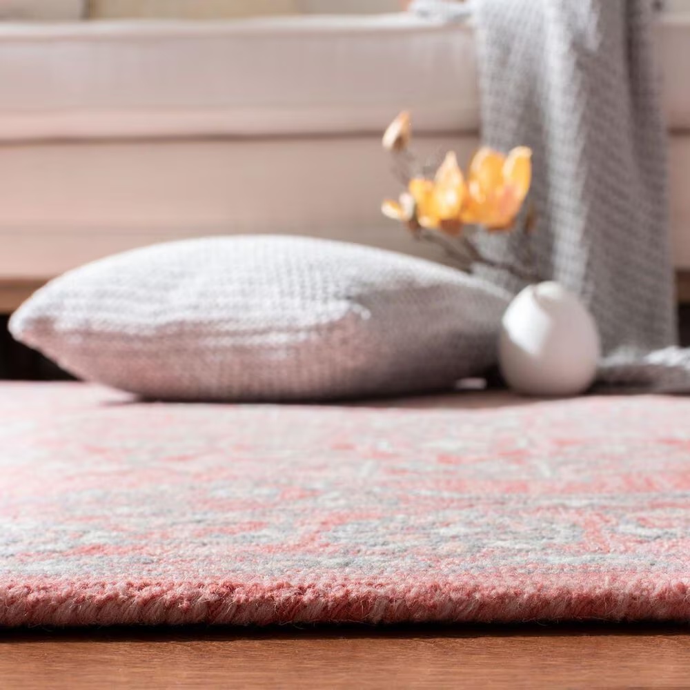 151614-safavieh-micro-loop-oriental-4-x-6-pink-and-ivory-area-rug-1.jpg