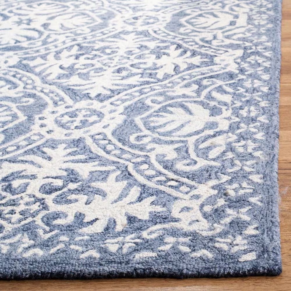 152430-safavieh-micro-loop-mlp606m-4-x-6-blue-and-ivory-area-rug-1.jpg