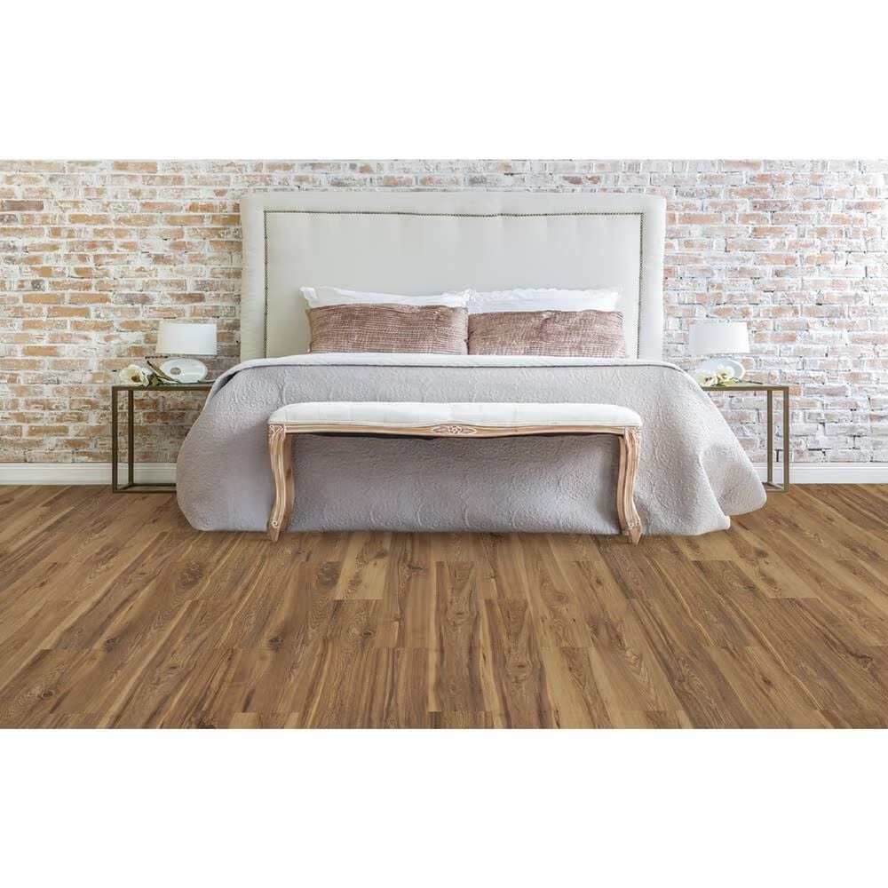 157428-mohawk-morena-bluffs-sunbathed-pecan-8-x-54-laminate-1.jpg