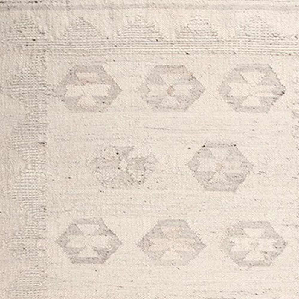 158746-rizzy-nova-nva947-5-x-7-6-ivory-area-rug-1.jpg