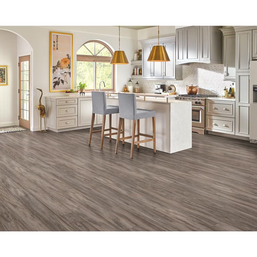 171927-bruce-hardwood-flooring-lifeseal-reserve-summertime-7-x-60-luxury-vinyl-plank-1.jpg