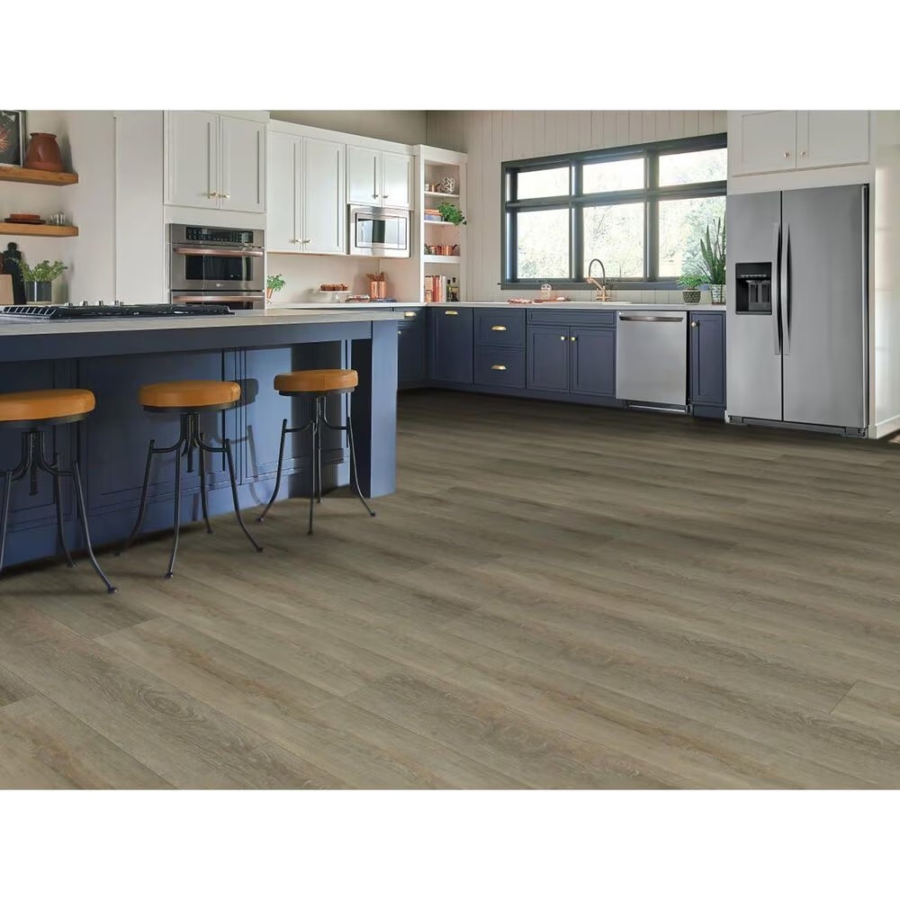172045-robbins-pro-tekt-reserve-carefree-greige-9-x-60-luxury-vinyl-plank-1.jpg