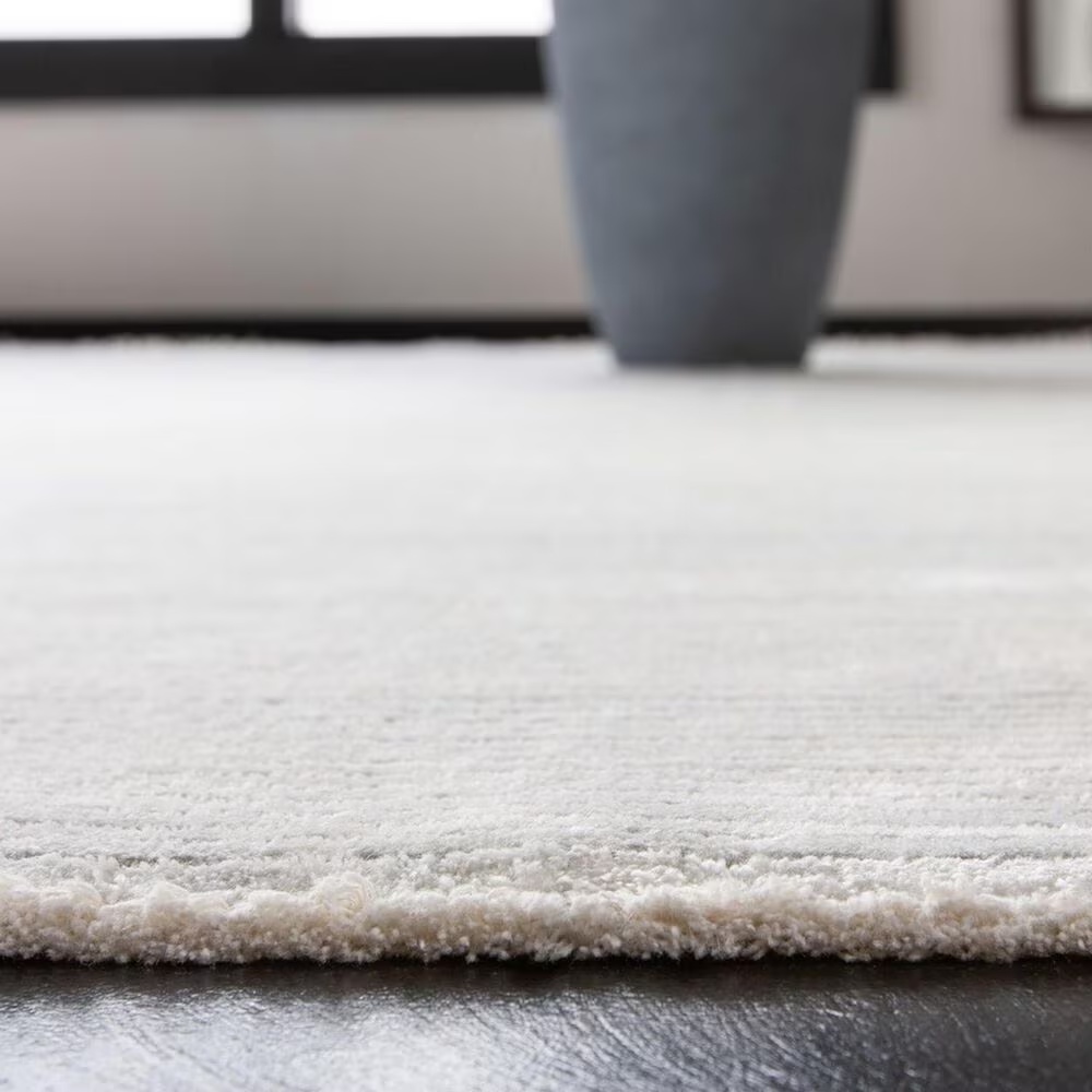 177800-safavieh-dream-6-7-square-ivory-area-rug-1.jpg