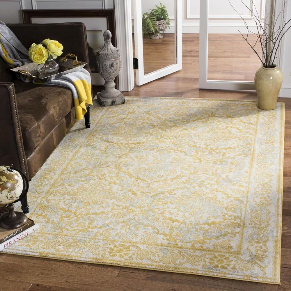 Safavieh Evoke EVK242S-5 5'1" x 7'6" Ivory/Gold Area Rug