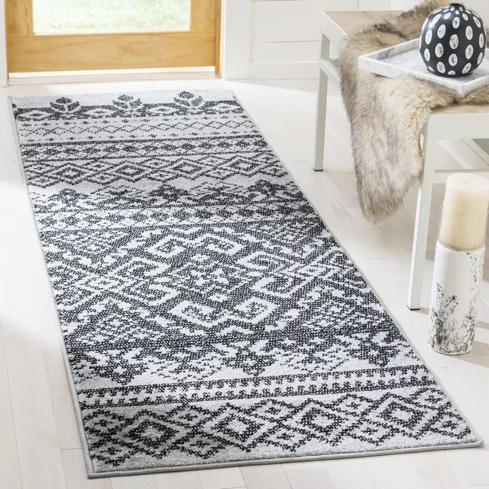 Safavieh Adirondack ADR107A-218 2'6" x 18' Silver/Black Runner