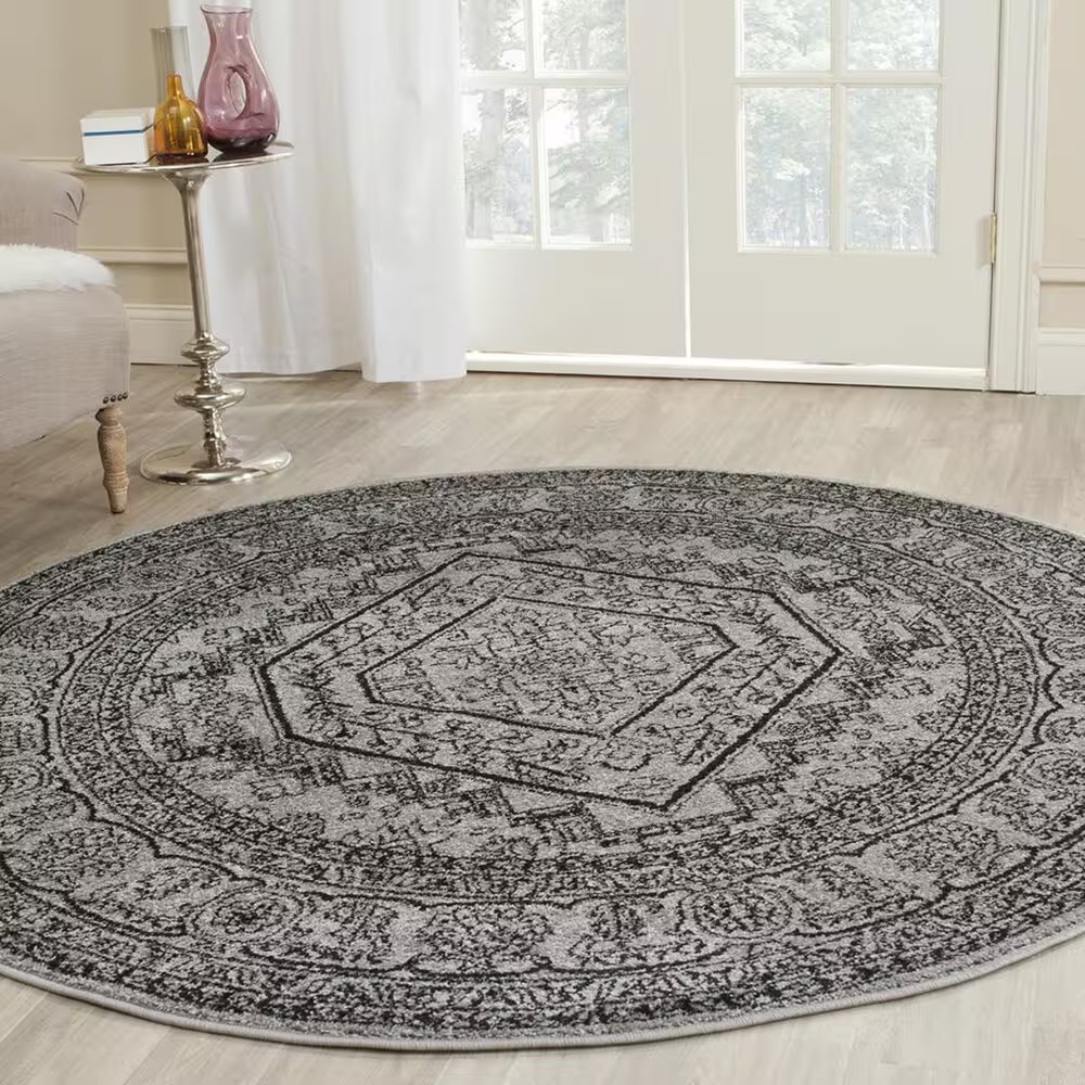 Safavieh Adirondack ADR108A-4R 4' x 4'Silver/Black Round Rug