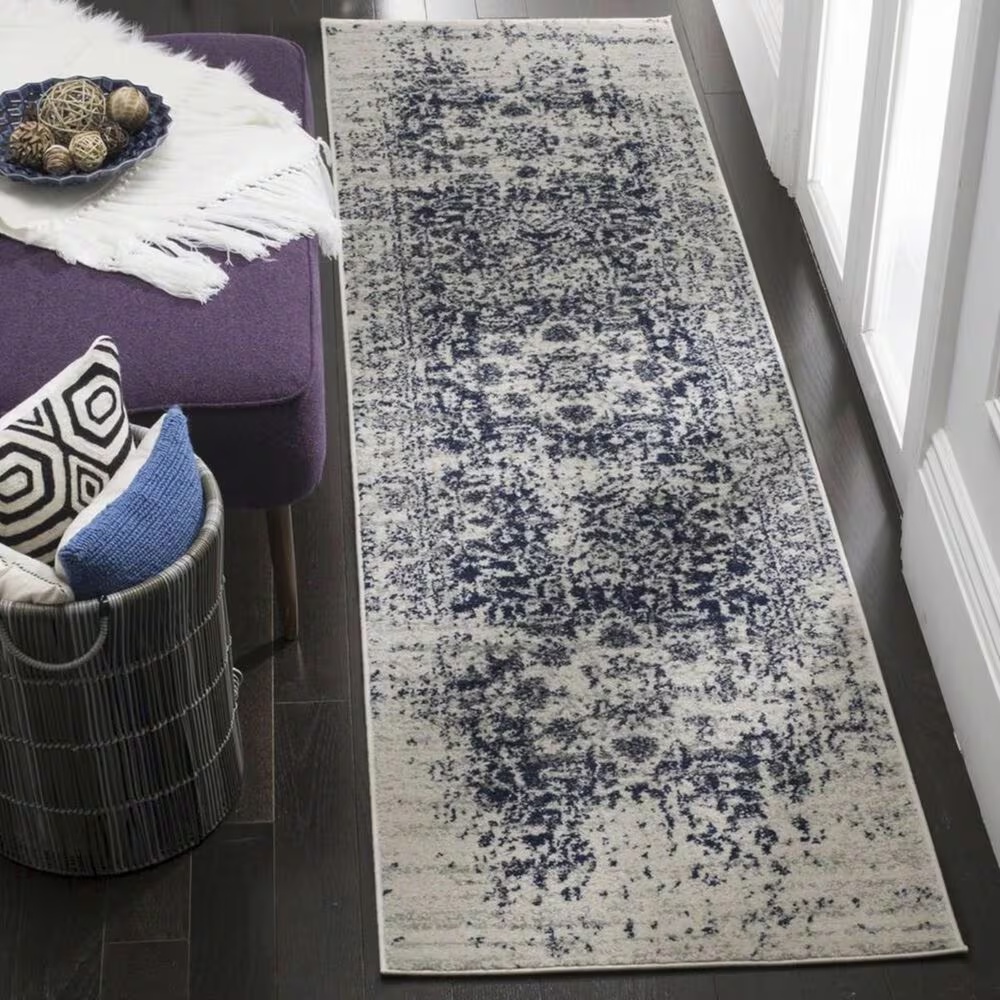 Safavieh Madison MAD603D 2'3" x 18' Cream and Navy Runner