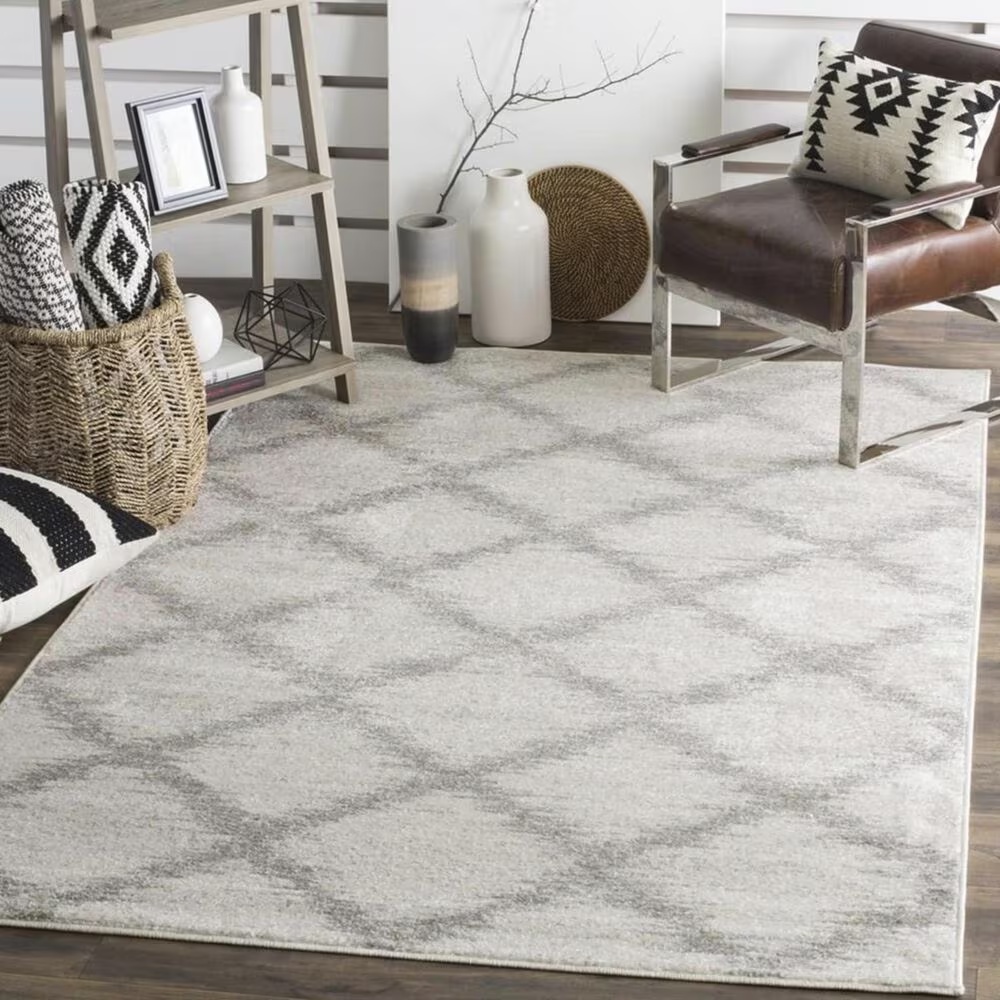 Safavieh Adirondack ADR122B 5'1" x 7'6" Ivory and Silver Area Rug