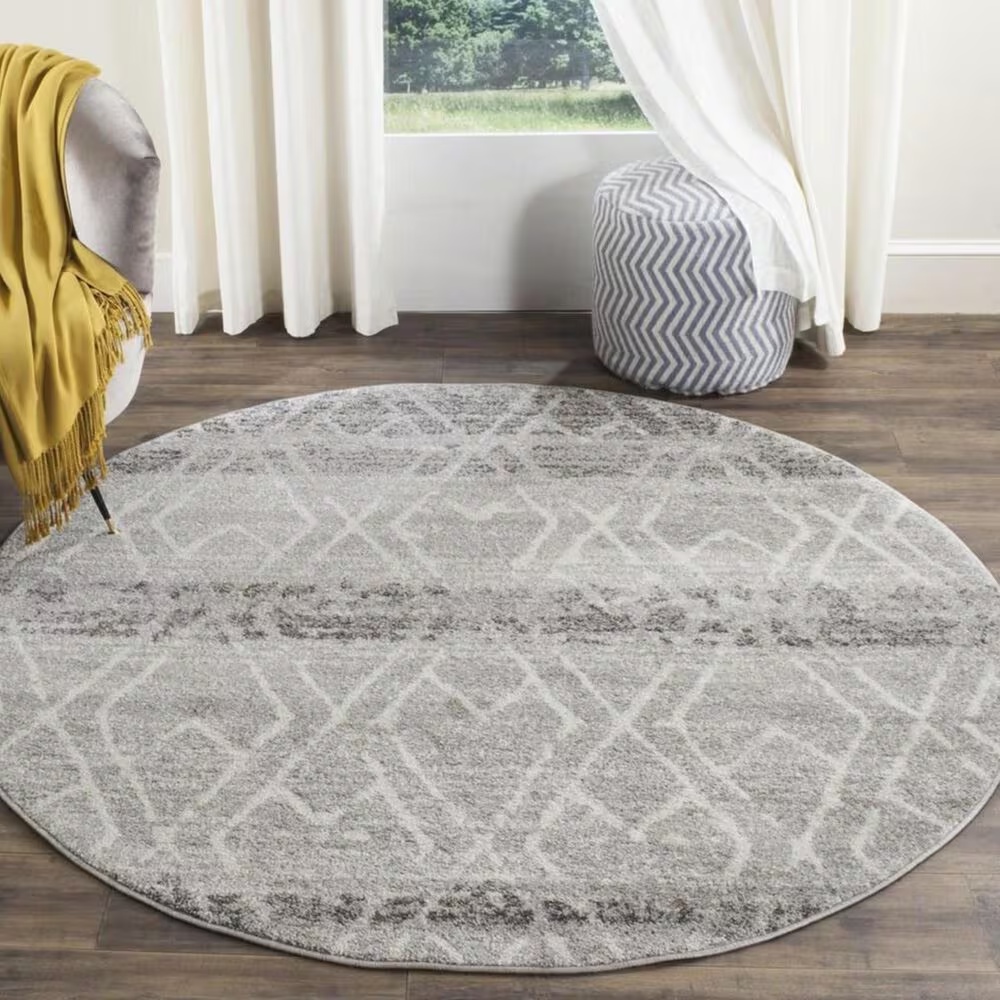 Safavieh Adirondack ADR124B 6' Round Silver and Ivory Area Rug