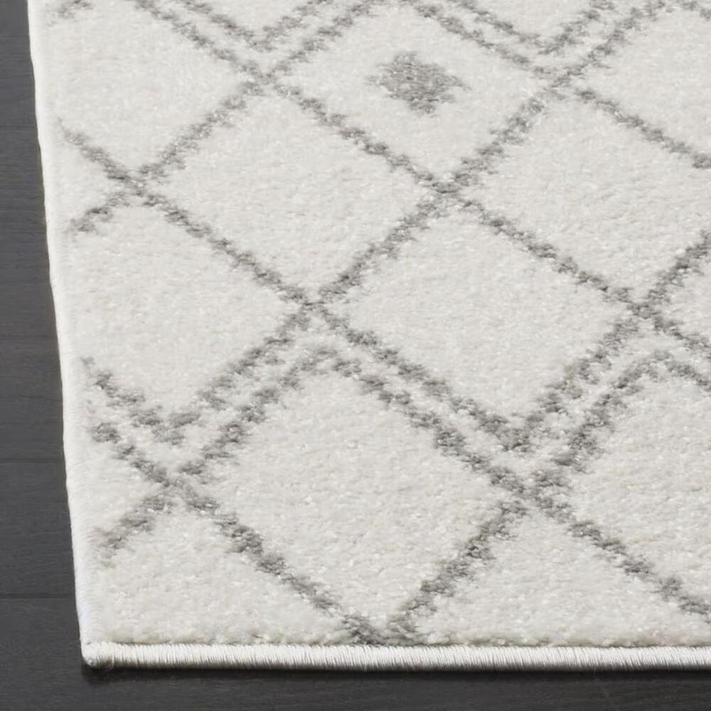 31536-safavieh-adirondack-adr132b-6sq-6-square-ivory-and-grey-area-rug-1.jpg