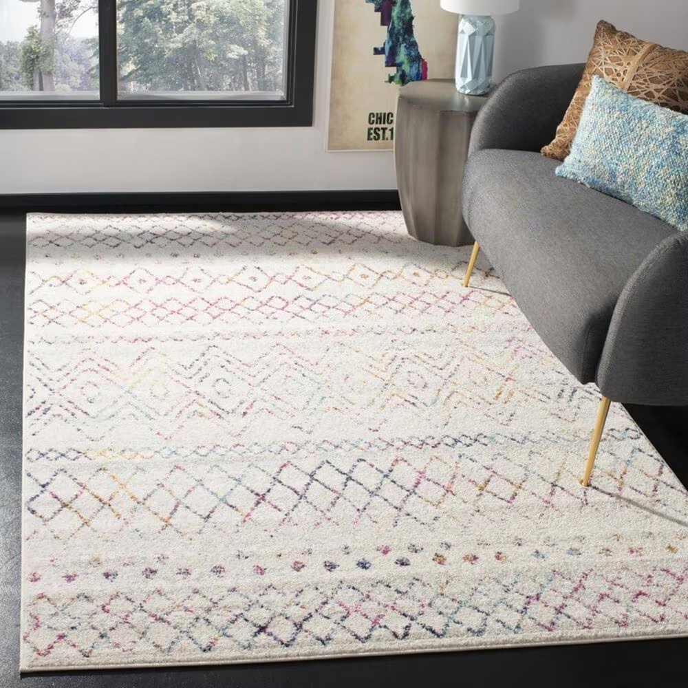 Safavieh Madison MAD798A 4' x 6' Ivory and Fuchsia Area Rug
