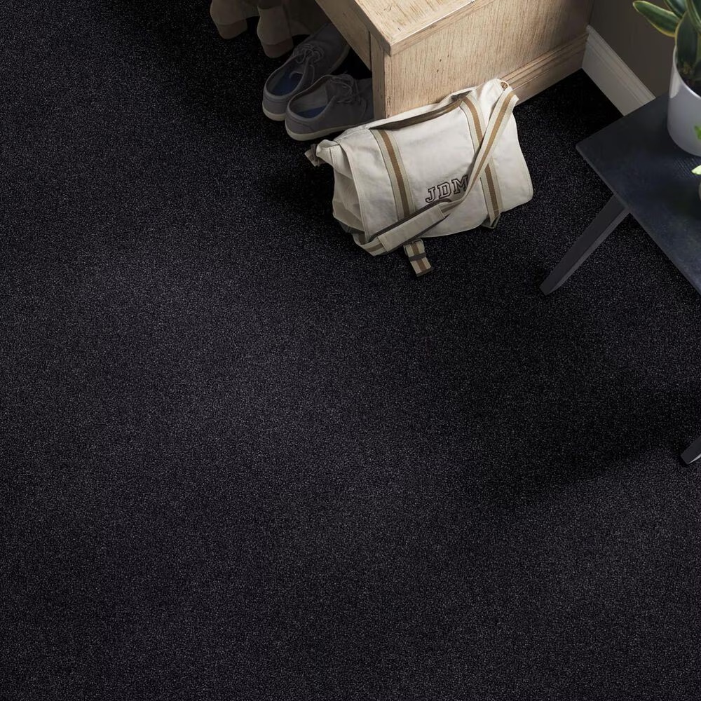37337-shaw-find-your-comfort-tt-i-carpet-in-movie-night-1.jpg