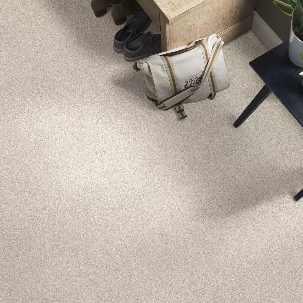 37376-shaw-find-your-comfort-tt-i-carpet-in-need-a-hug-1.jpg