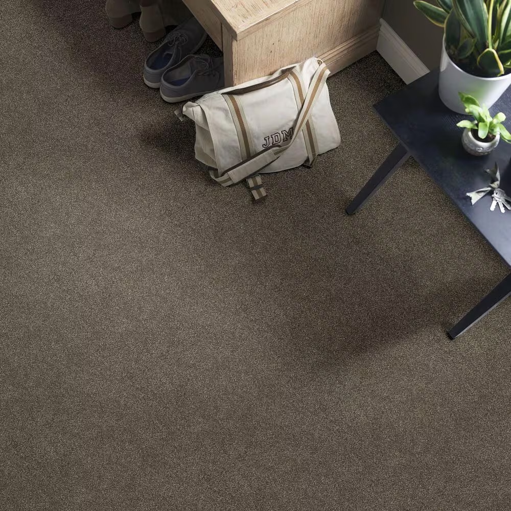 37693-shaw-find-your-comfort-ns-blue-carpet-in-summer-house-1.jpg
