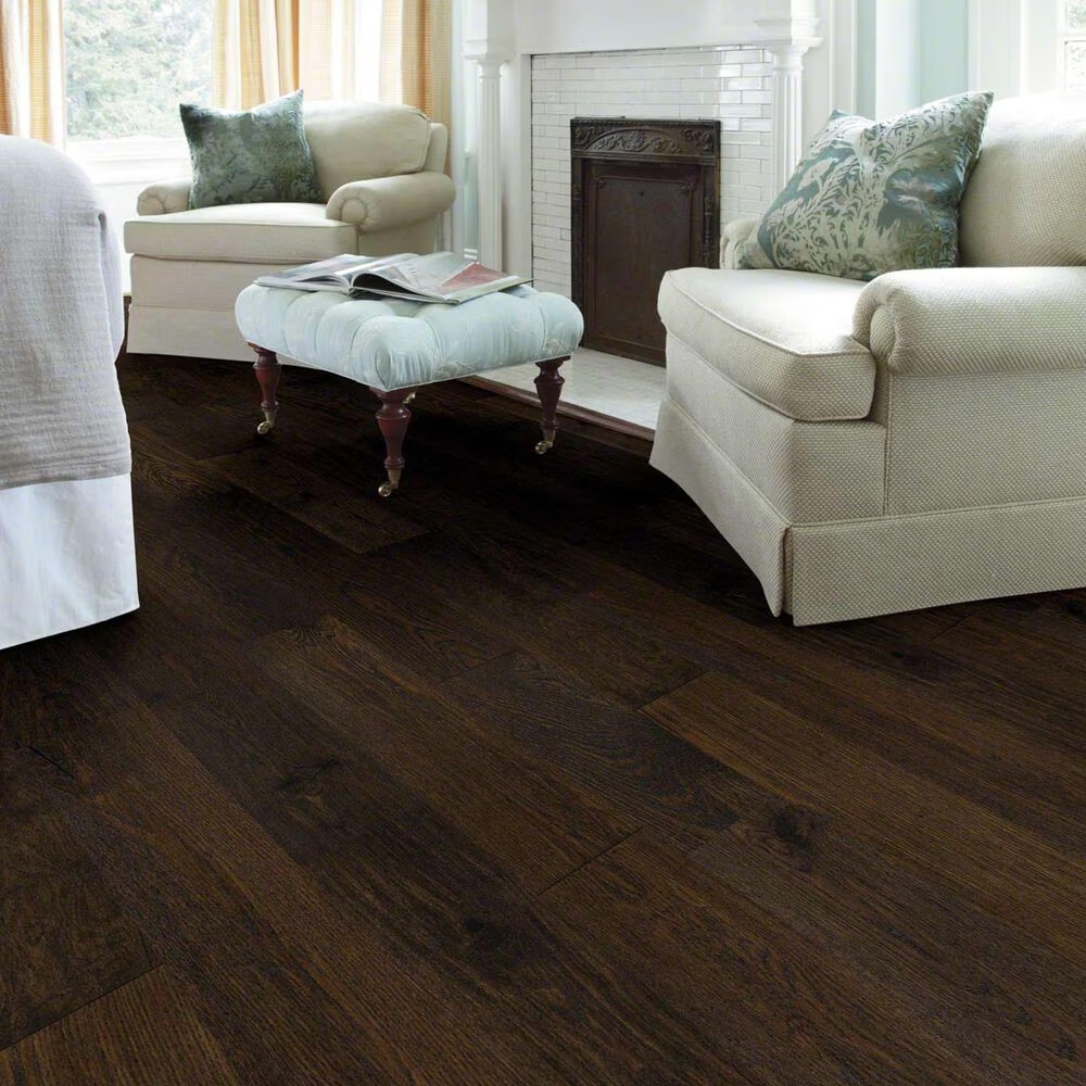 44400-shaw-castlewood-arrow-oak-hardwood-1.jpg