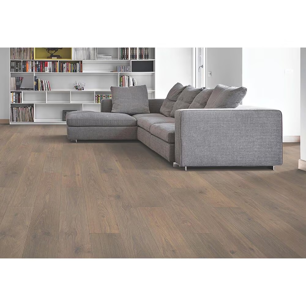 52744-mohawk-granbury-oak-light-truffle-laminate-1.jpg