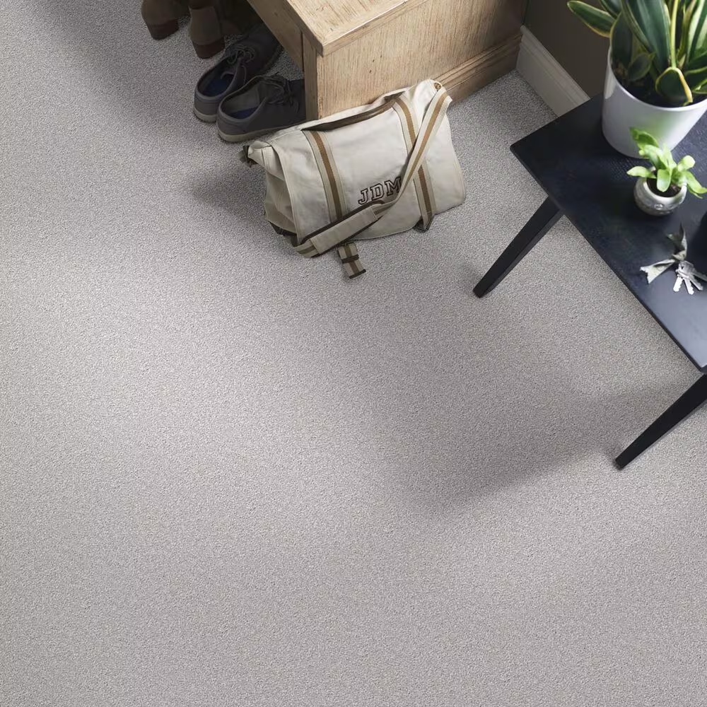 54453-shaw-shingle-creek-iii-15-carpet-in-silver-charm-1.jpg