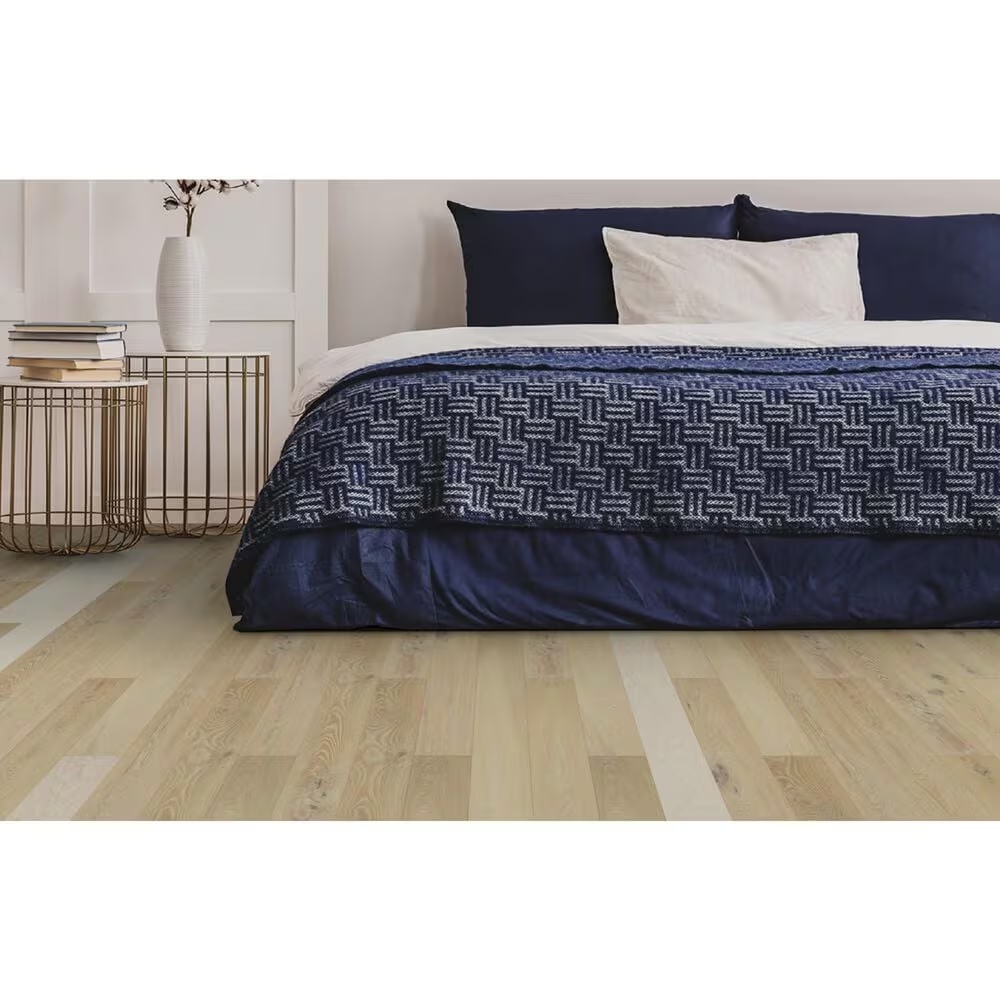 55466-mohawk-seaside-tides-tradewinds-oak-hardwood-1.jpg
