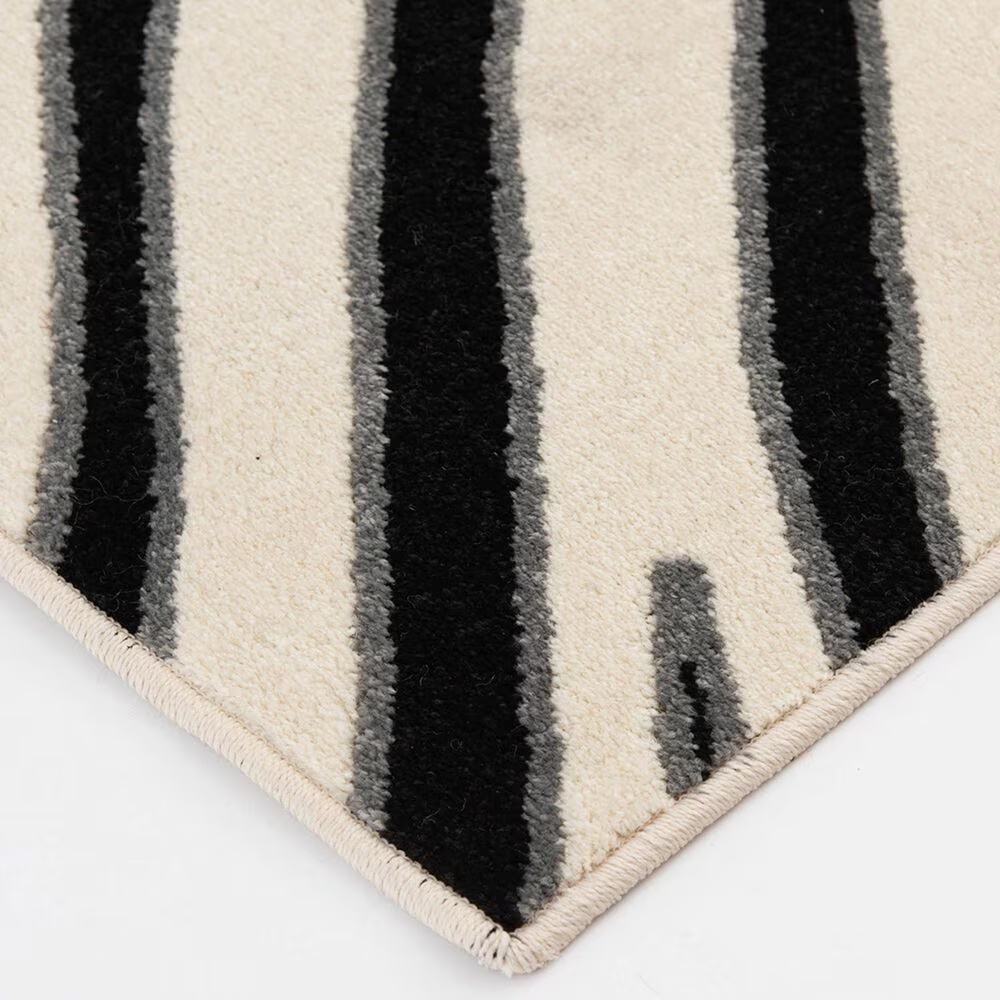 65771-central-oriental-terrace-tropic-jayla-5-x-7-3-white-and-black-area-rug-1.jpg