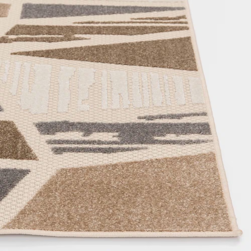 65827-central-oriental-fontana-hadia-2-2-x-3-cream-and-brown-area-rug-1.jpg