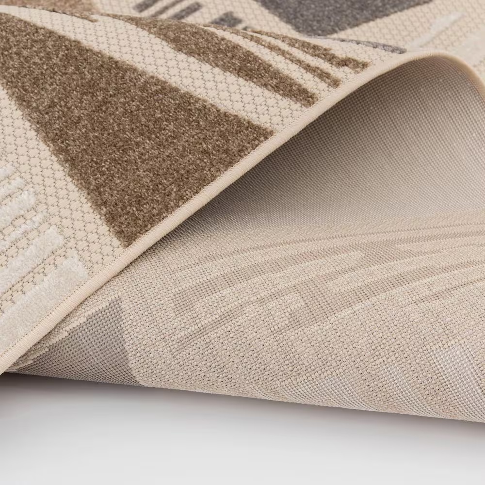 65827-central-oriental-fontana-hadia-2-2-x-3-cream-and-brown-area-rug-1.jpg