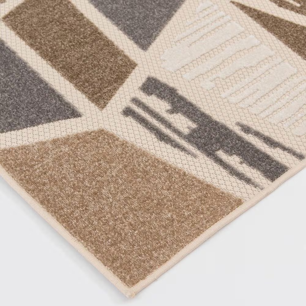 65827-central-oriental-fontana-hadia-2-2-x-3-cream-and-brown-area-rug-1.jpg