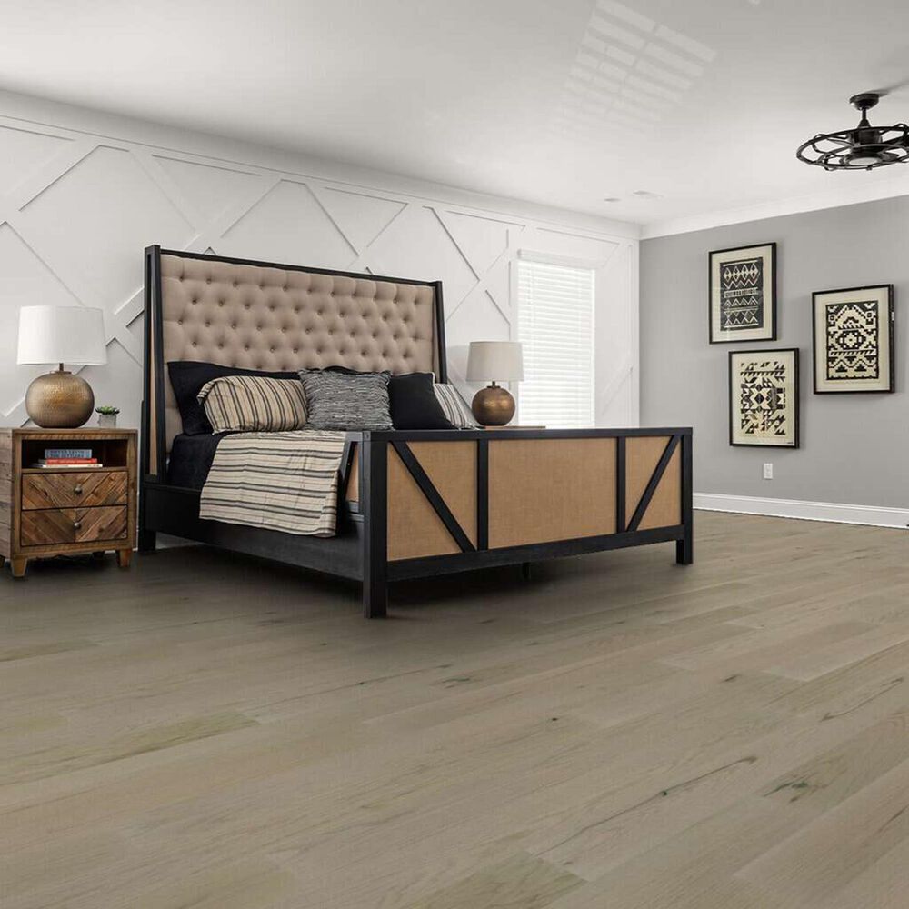 70466-shaw-exploration-harbor-oak-hardwood-1.jpg